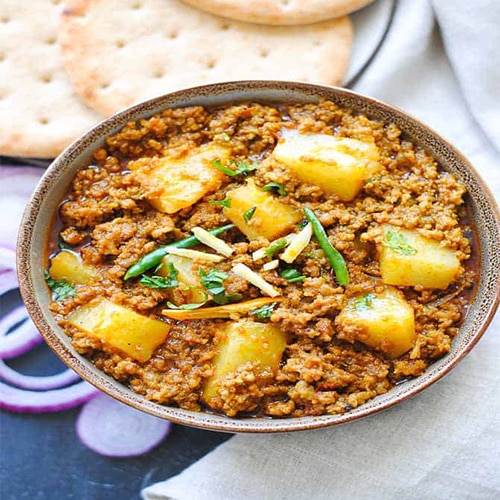 Aloo Chicken Keema Daig